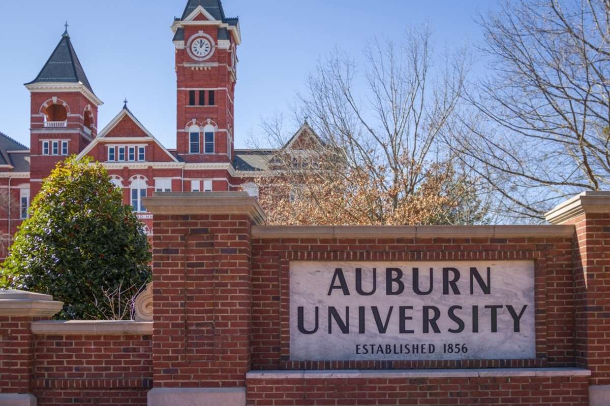 A Visitor's Guide of Things to Do in Auburn, Al Downtown Auburn